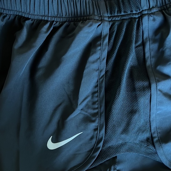 NWT Nike Dri-fit shorts - Picture 3 of 3